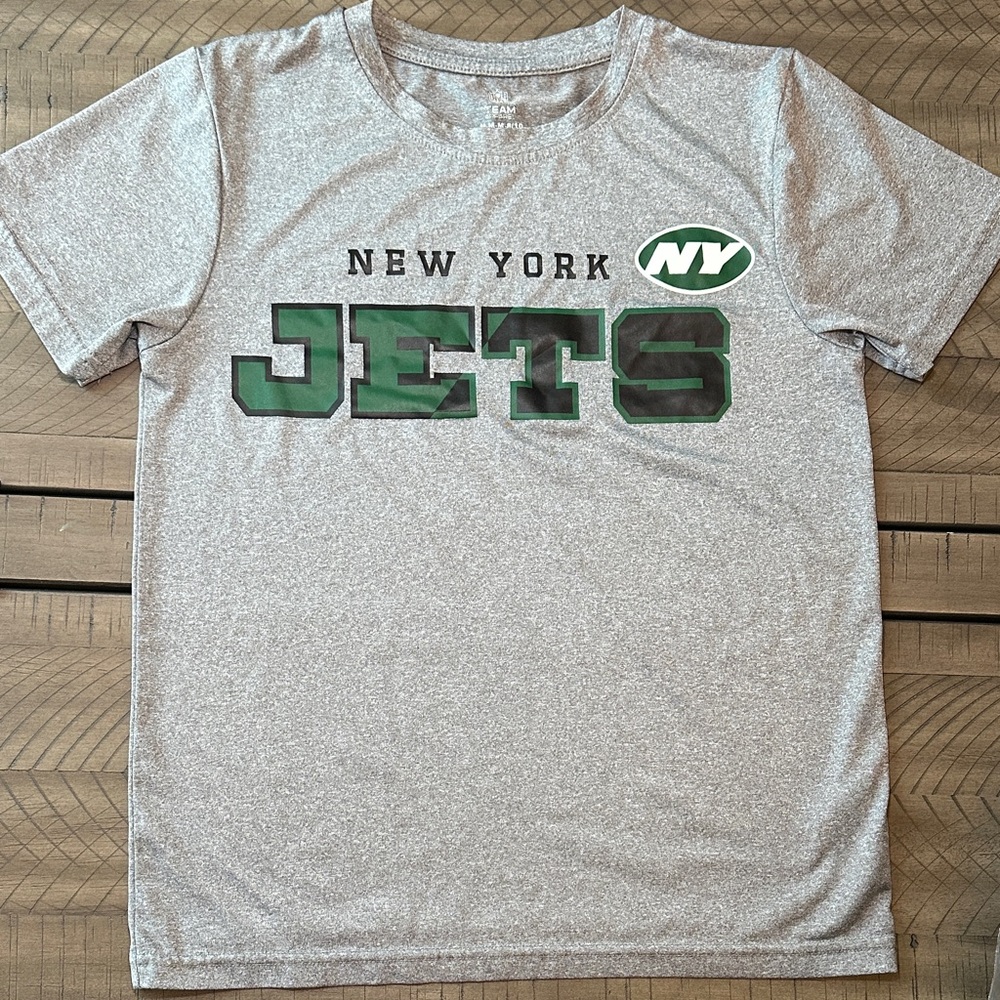 NFL New York Jets Gray and Green Short Sleeve Performance Tee
